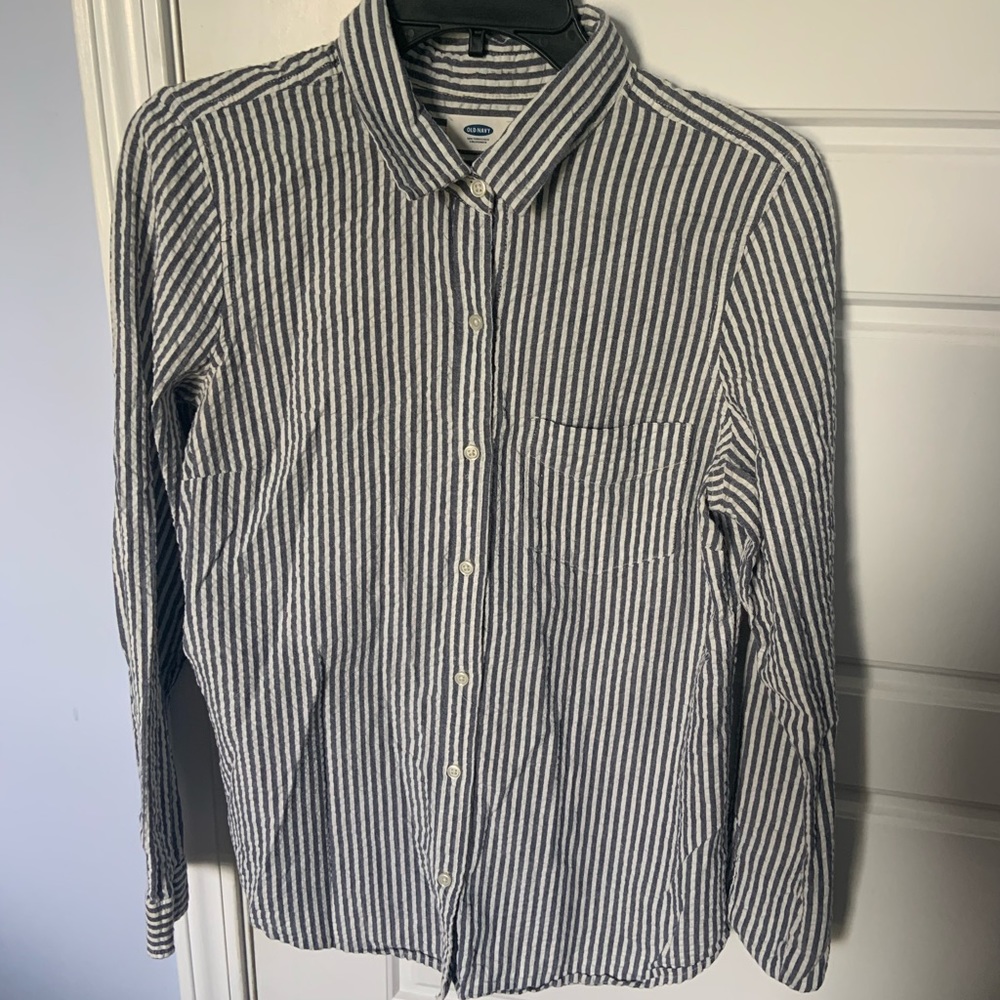 Old Navy button down 🌻